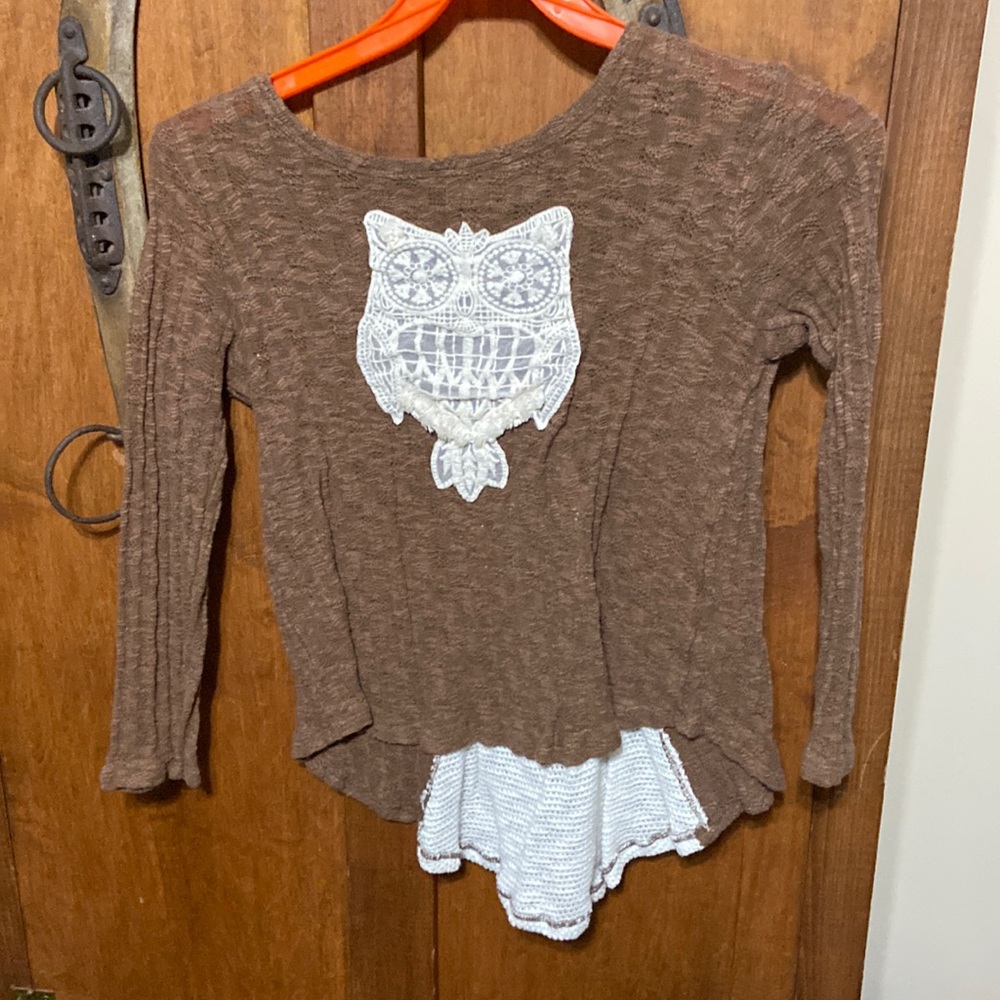 Size small top cute owl design